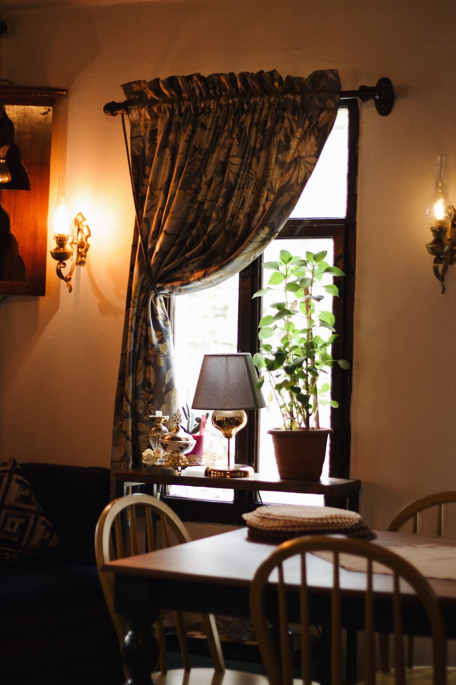 Custom made-to-measure curtains